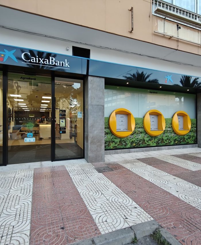Caixabank Oficina 2279 Roquetas de Mar